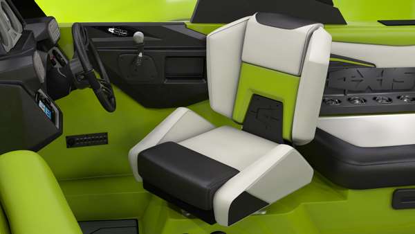Axis-T22-Helm-Seat